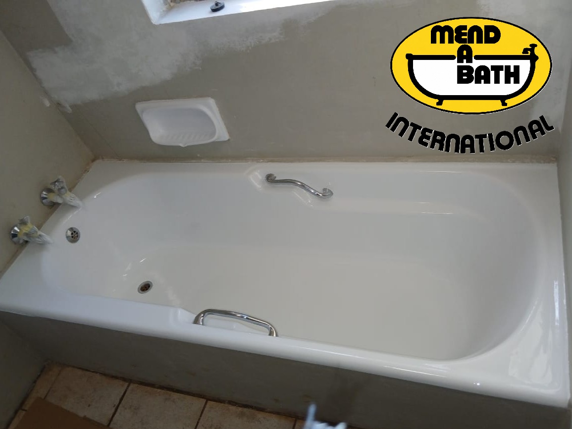 After bathroom resurfacing transformation 04